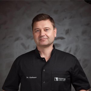 Дмитрий Гарбузов