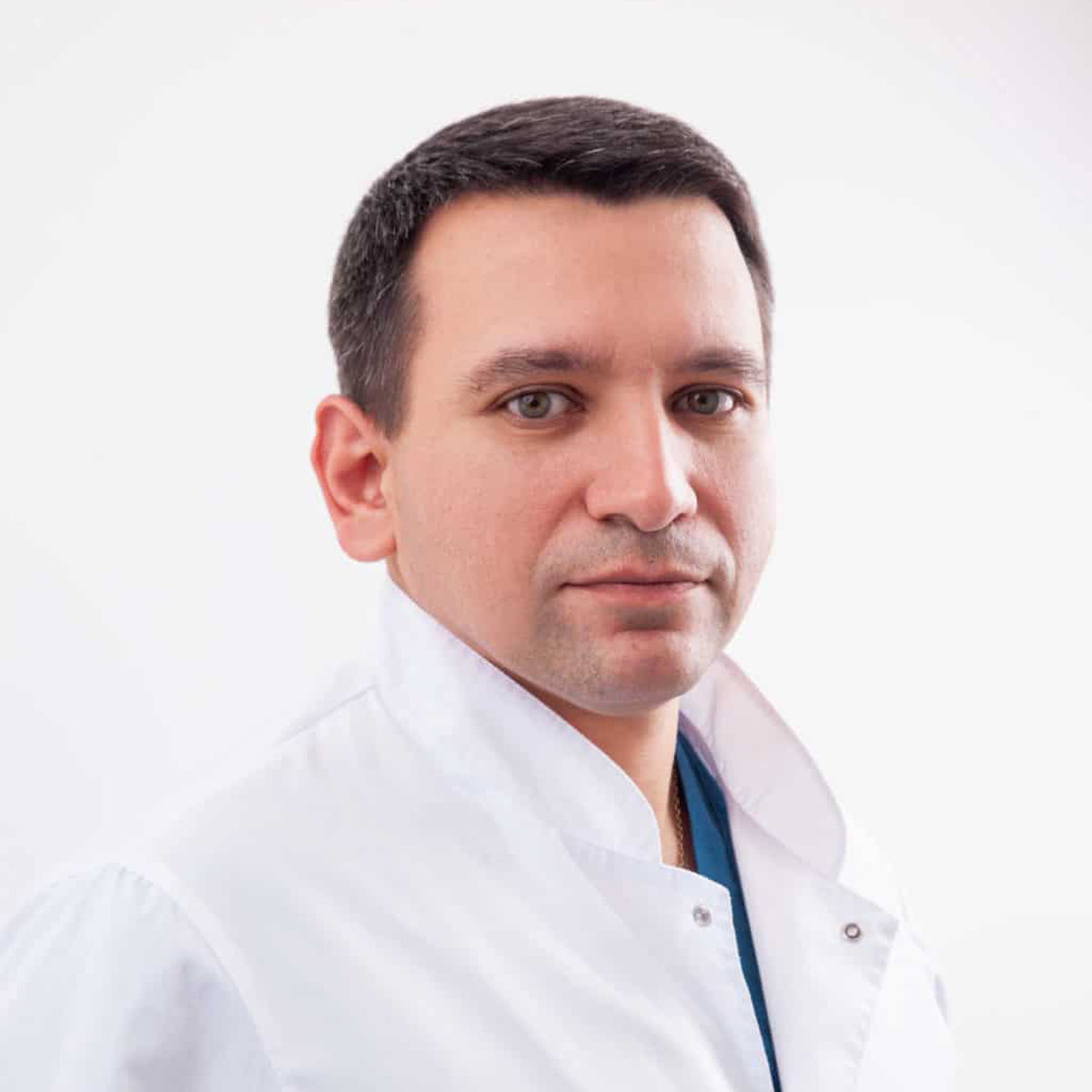 Врач-хирург, ортопед-травматолог высшей категории  Алексей Романчук