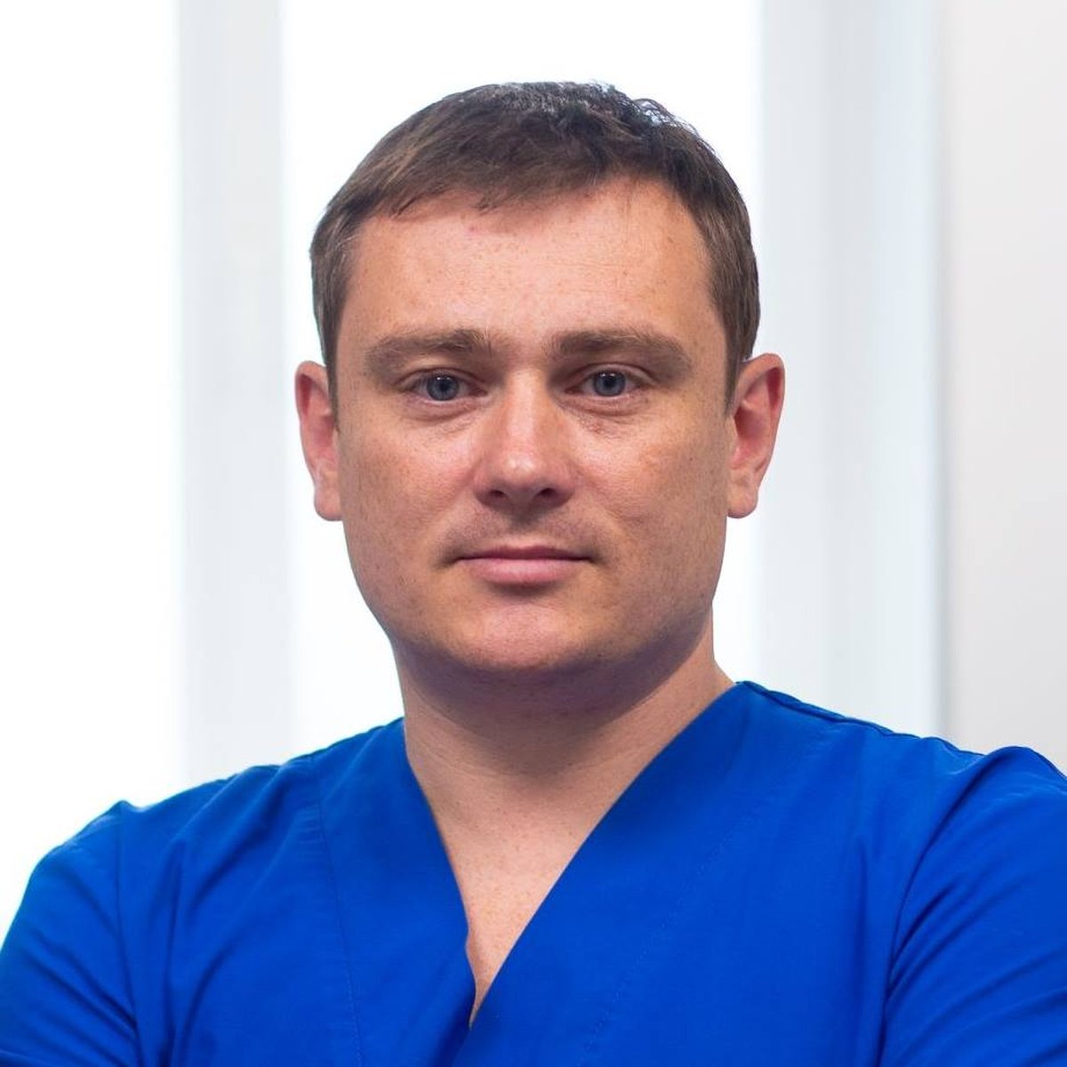 Пластичний хірург Василь Олашин