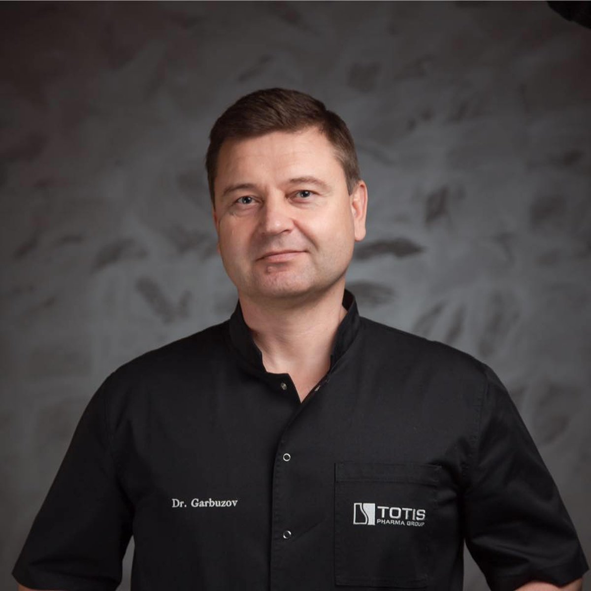 Дерматолог Дмитрий Гарбузов